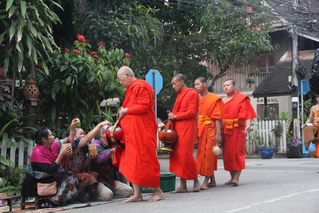 Wisdom Laos Hotel Luang Prabang Exteriör bild